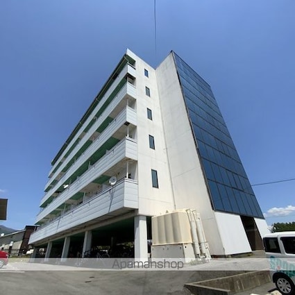 クリスタルマンション[1K/22.05m2]の外観2