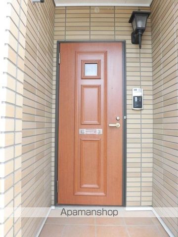 パレスティディオ長野 Bの玄関写真