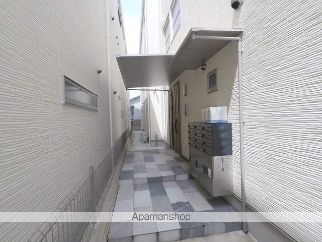 クリエオーレ螢池IIの玄関写真