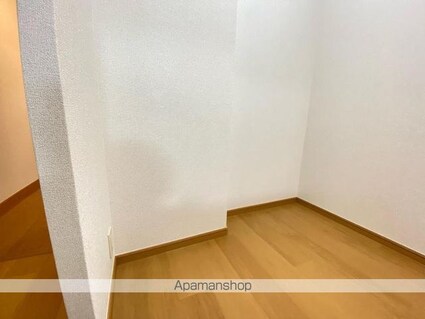 ロイヤルスクウェア　一宮Ⅱ[1R/32.9m2]の内装3