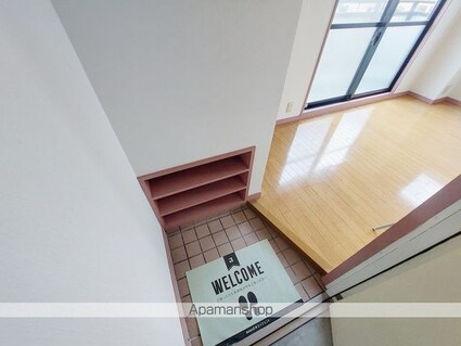 Ｅ’ｓ　ＦＬＡＴＳ[1R/18.62m2]の玄関