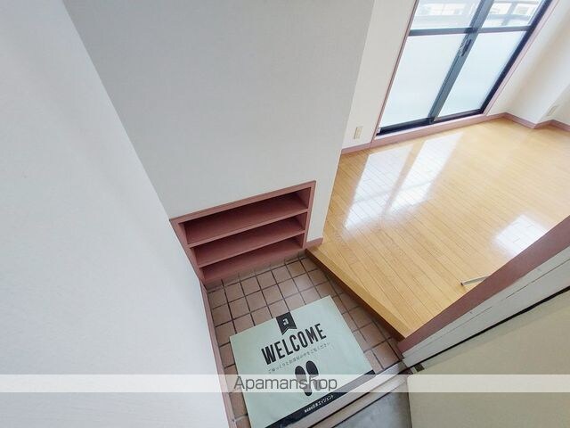 Ｅ’ｓ　ＦＬＡＴＳ[1R/18.62m2]の玄関