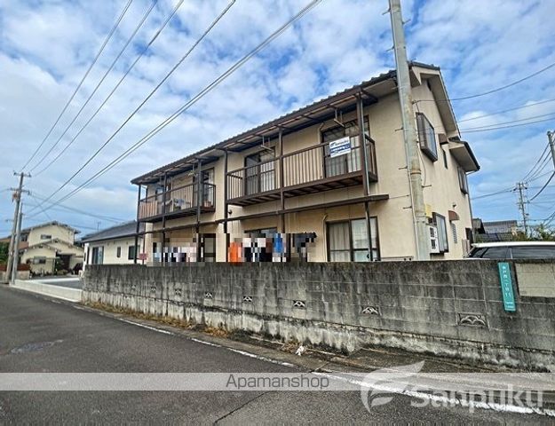 雅ハイツの外観写真