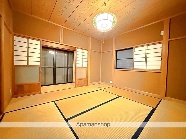 焼津市 1階建 築30年の内装写真