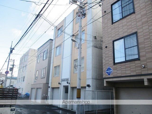 シンエービルの外観写真