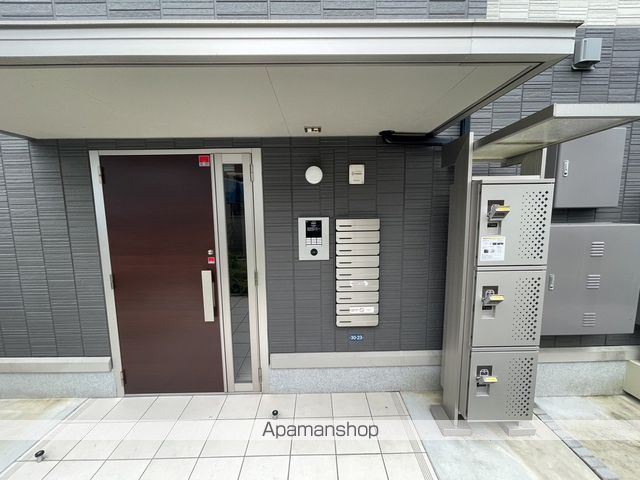 リマーニ池下の玄関写真