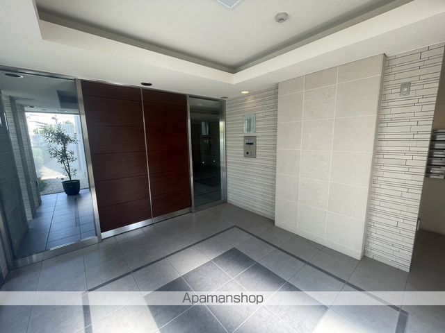 エスティメゾン萱場の玄関写真