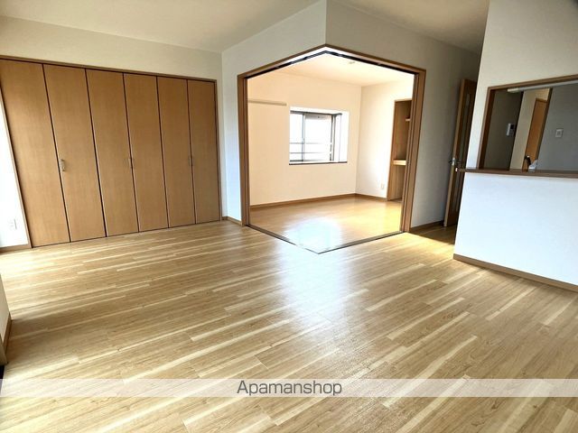 アネックス長尾山の内装写真