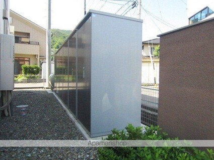 長野県長野市安茂里小市１丁目[2LDK/67.14m2]の共用部1