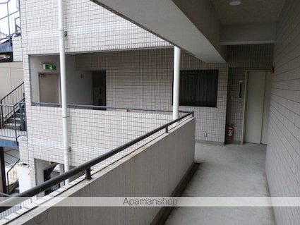 ウィング横浜[1R/21.28m2]の共用部3