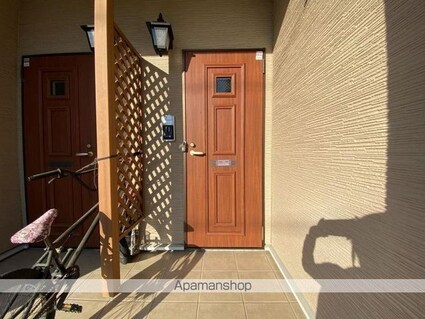 ベル・メゾン鶴市Ａ[2LDK/57.58m2]の共用部1