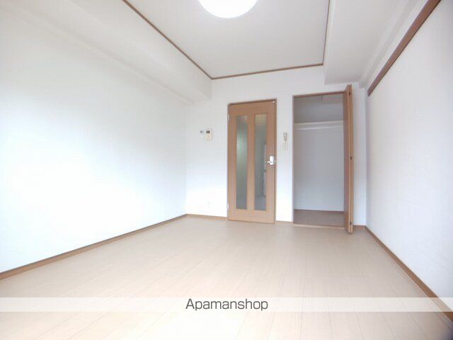 aube春の町の内装写真