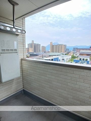 エル アヴェニールの内装写真