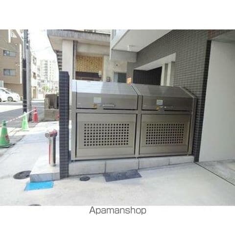 鹿児島市谷山線 新屋敷駅 徒歩6分 8階建 築8年の玄関写真