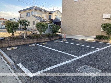 レオネクストショコラ[1K/23.61m2]の駐車場