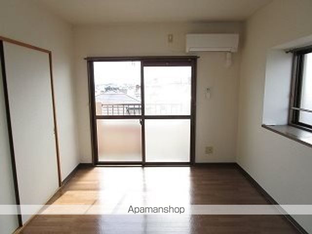 ボヌールの内装写真
