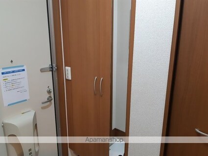 エクセラ　Ｃ棟[2LDK/57.39m2]の玄関