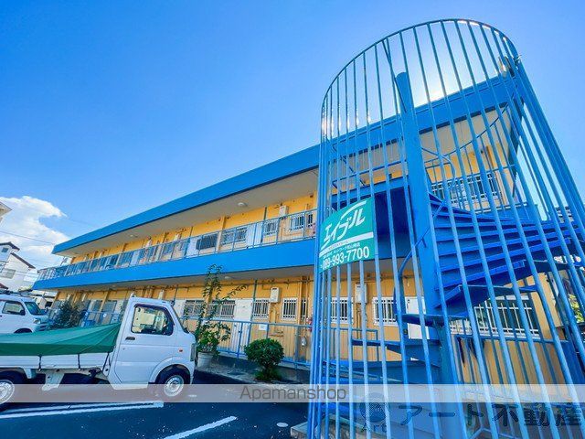 八束マンションの外観写真