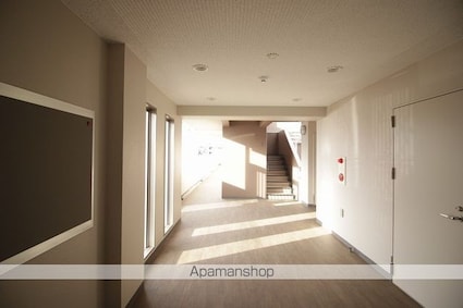 東京都立川市柴崎町６丁目[2LDK/50.16m2]の共用部1