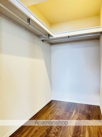 シャーメゾン帯小入口の内装写真