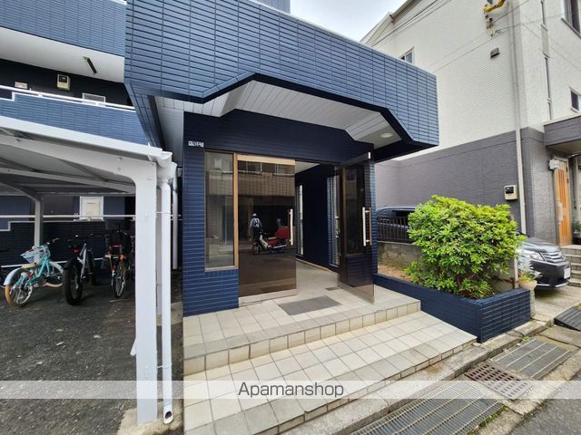 テラスレジデンス市川の玄関写真