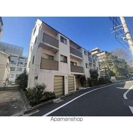 ガーデン代々木八幡[1R/22.05m2]の外観2