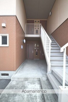 サウザンドタウン　Ｃ棟[1LDK/42.72m2]のエントランス3