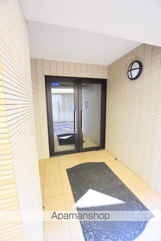 ナンディーヌトレーズのその他写真
