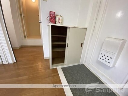 ヴィラ・アンソレイエ朝生田[3DK/51.84m2]の玄関