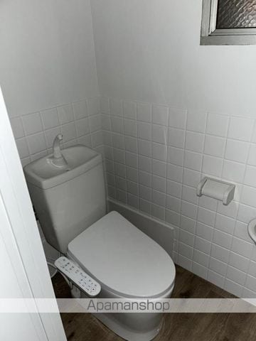 A BAOA QUの内装写真