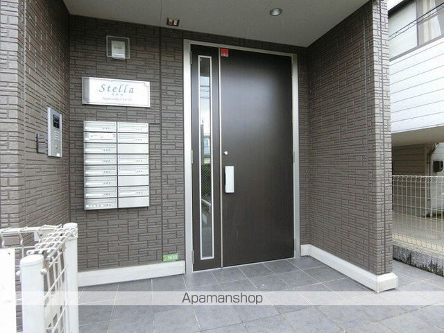 可部線 安芸長束駅 徒歩11分 3階建 築13年の玄関写真