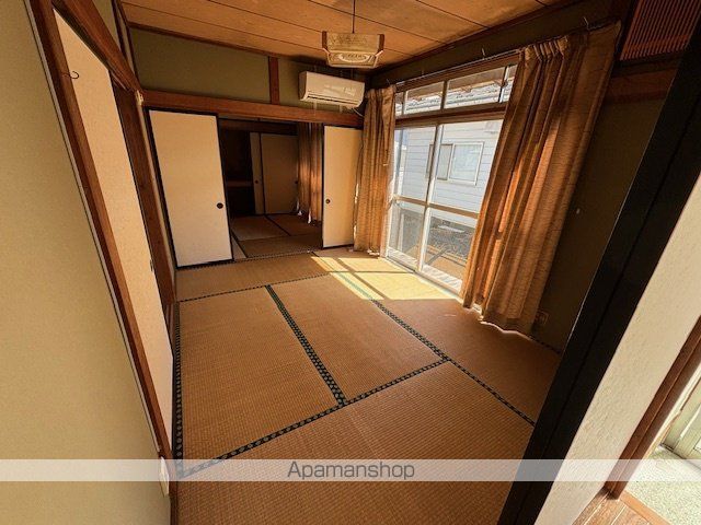 鶴沢貸家1号棟の内装写真