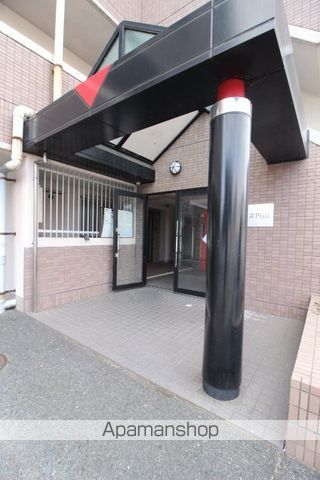 リアライズ円山の玄関写真