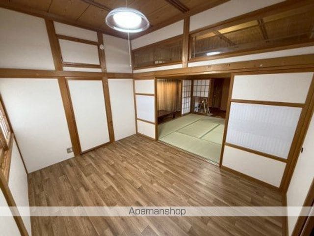 白新線 新潟駅 徒歩23分 2階建 築39年の内装写真