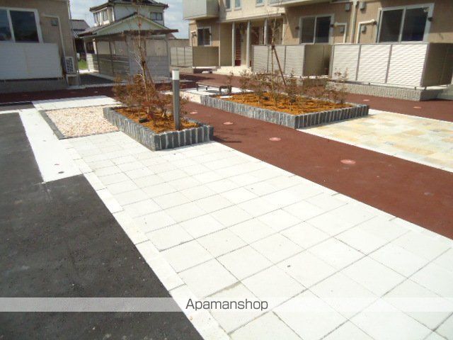 DーROOM本郷新 Bの玄関写真