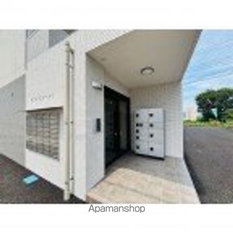 グランジュールIの玄関写真