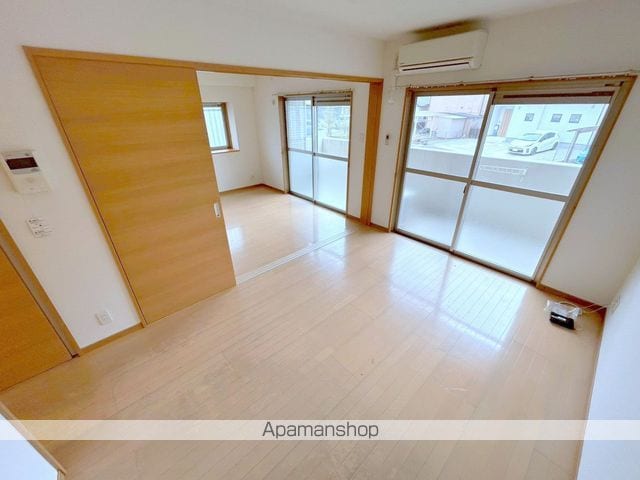 SKY DESIGNIIIの内装写真