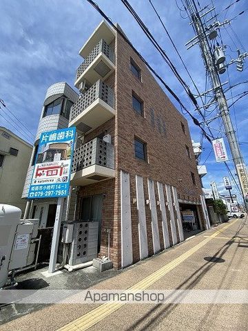 ベルフラワー岡町の外観写真
