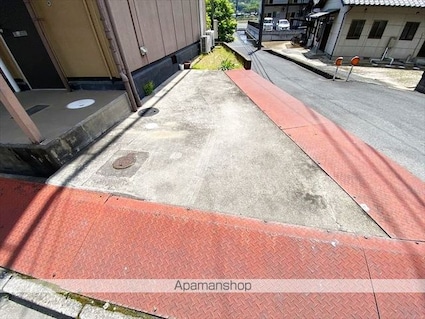 サーレ松島[1DK/26.49m2]の駐車場1