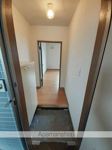 クレストールIIIの内装写真
