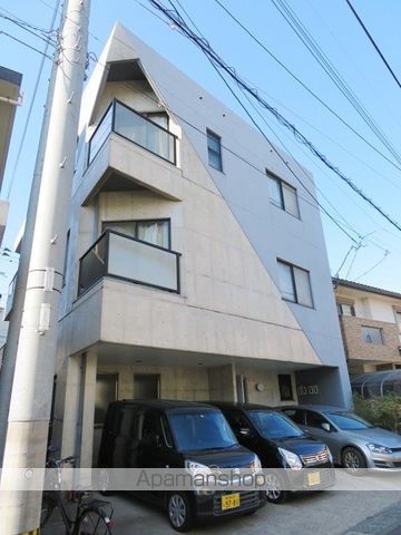 郡元マンションの外観写真
