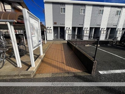 レオパレスプロテクシオン[1K/23.61m2]のエントランス