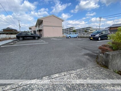和歌山県御坊市藤田町藤井[3K/54.92m2]の駐車場