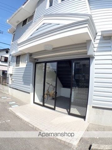 メゾンテジマCの玄関写真