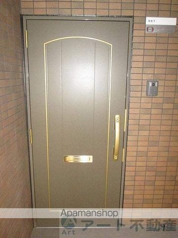 プレジール道後の玄関写真