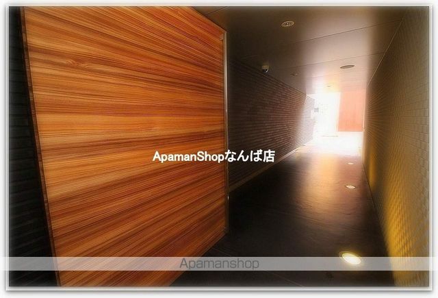 アーデンタワー南堀江の玄関写真