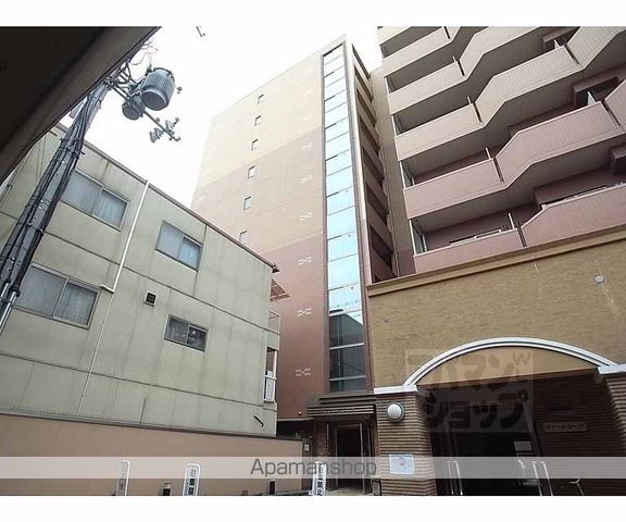 サンロイヤル三条の外観写真