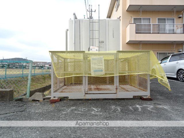 尾野スカイハイツIIの外観写真