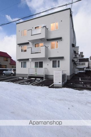 タウンハウス山鼻の外観写真
