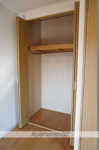 フロン・ツオーネの内装写真